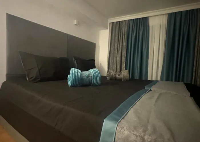 Bluxury Apartments